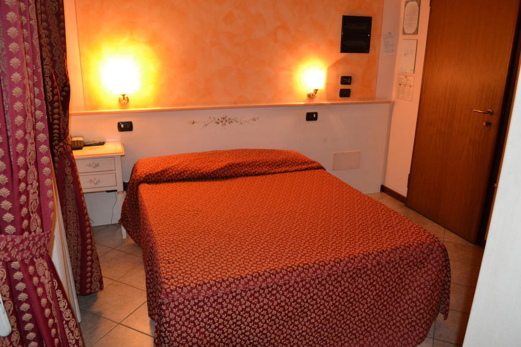 Albergo La Piana Ghedi Szoba fotó