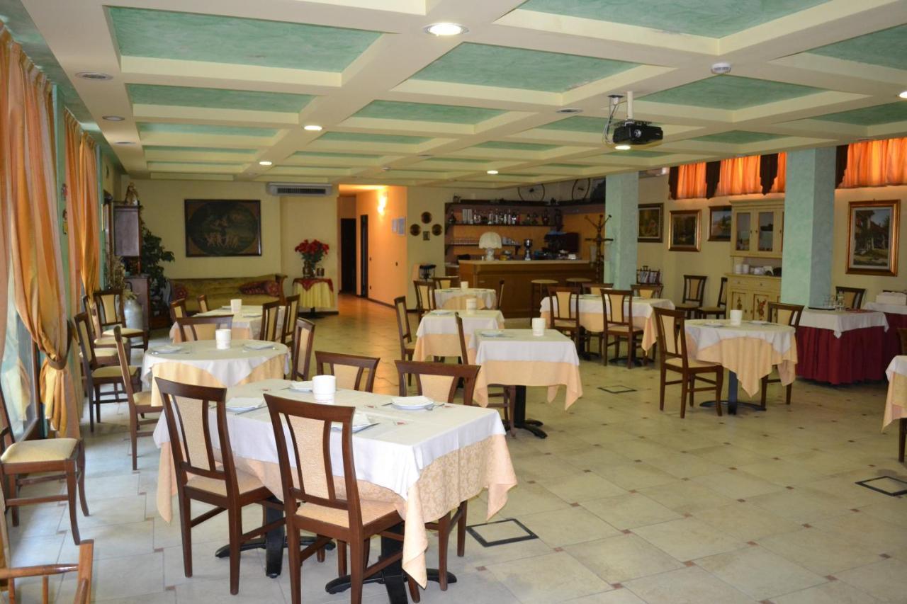 Albergo La Piana Ghedi Kültér fotó